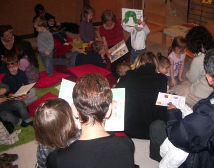 Lectures par les lecteurs ARPLE "Lis-moi une histoire" parents enfants 2-5 ans